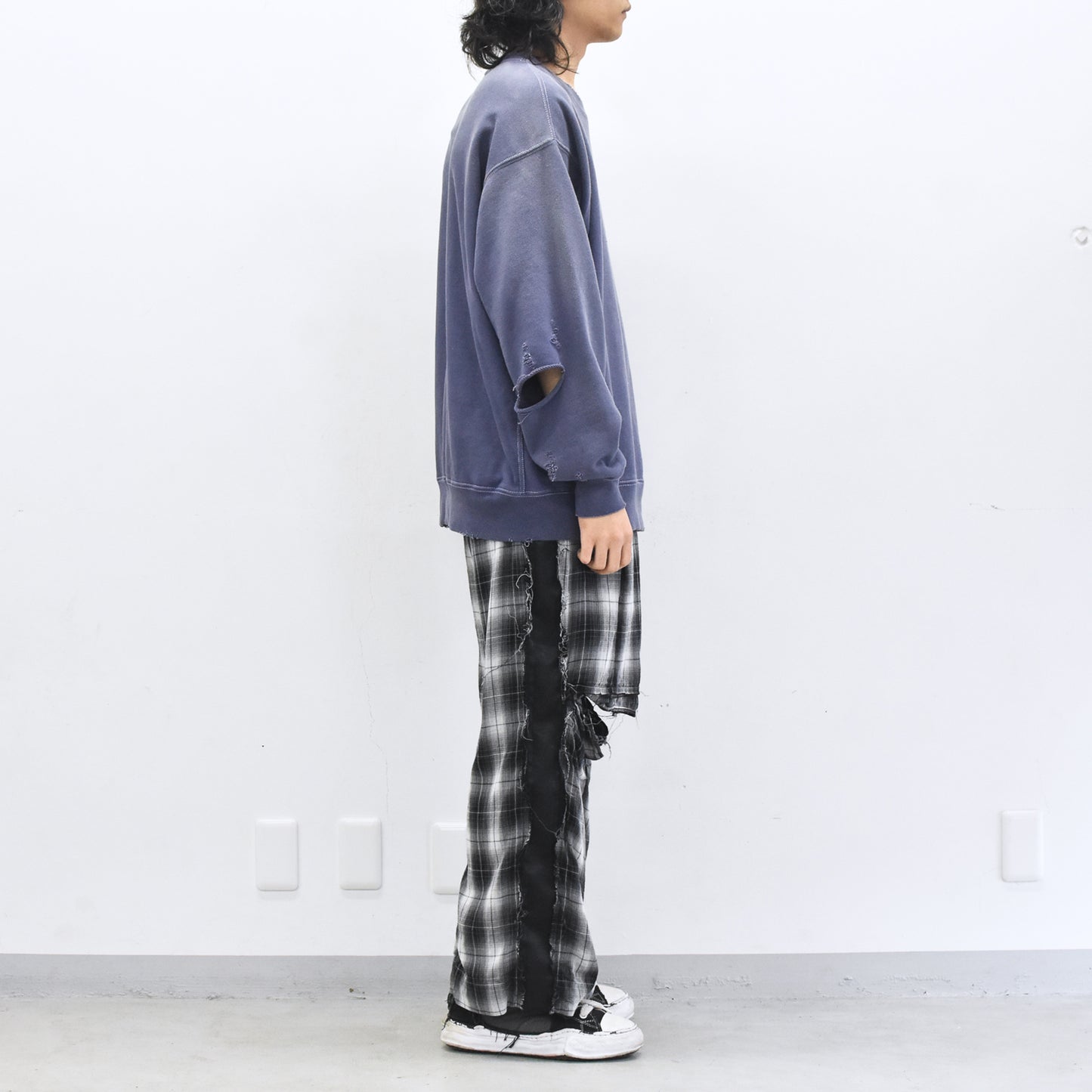 THE JEAN PIERRE / Pigment Grunge Destroy Sweat Shirt - FADE NAVY