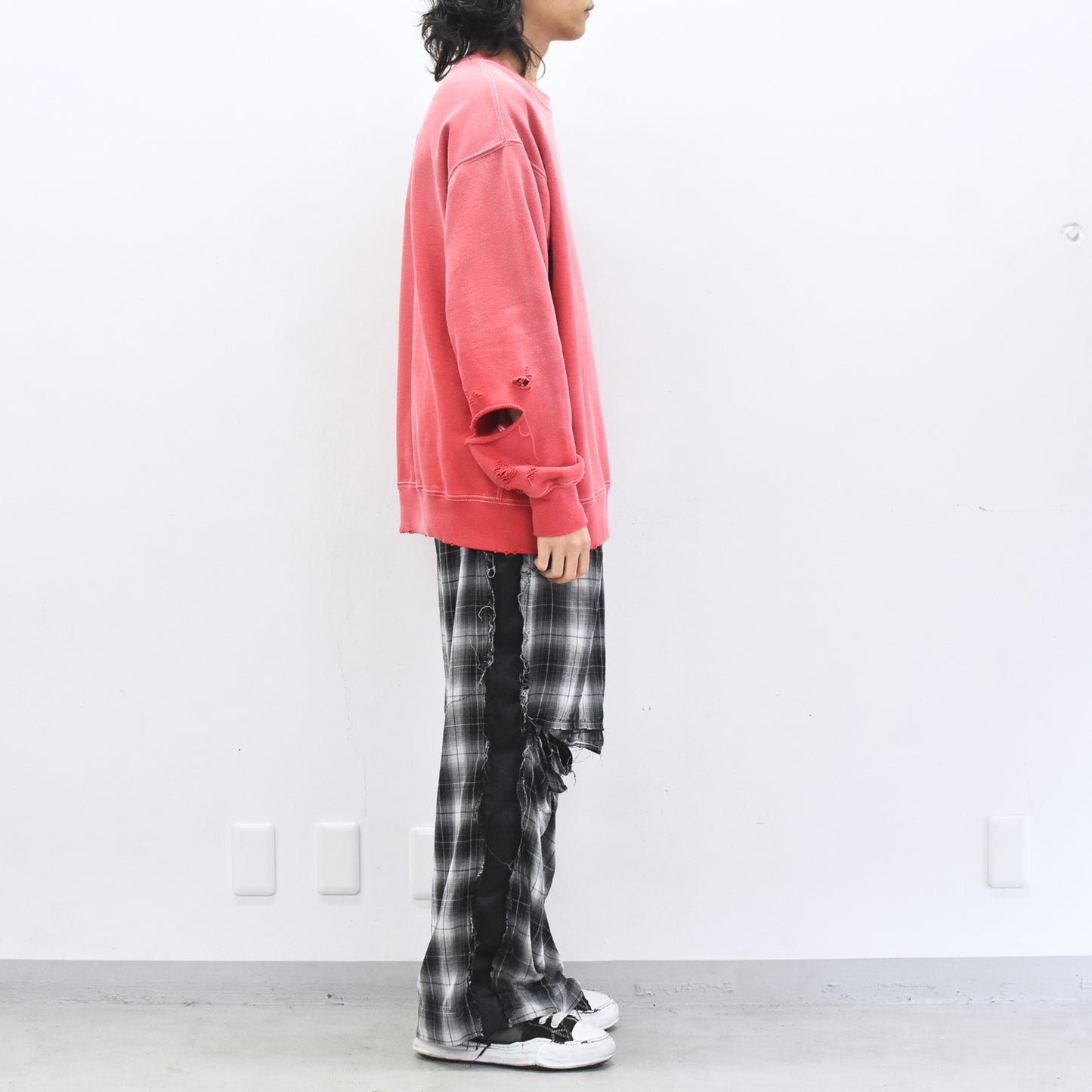 THE JEAN PIERRE / Pigment Grunge Destroy Sweat Shirt - FADE RED