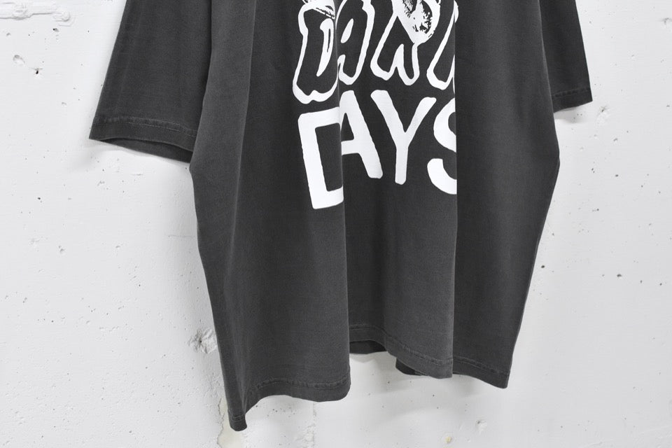 BODYSONG. / TEE/PHOTOCHROMIC/DARKD - BLACK