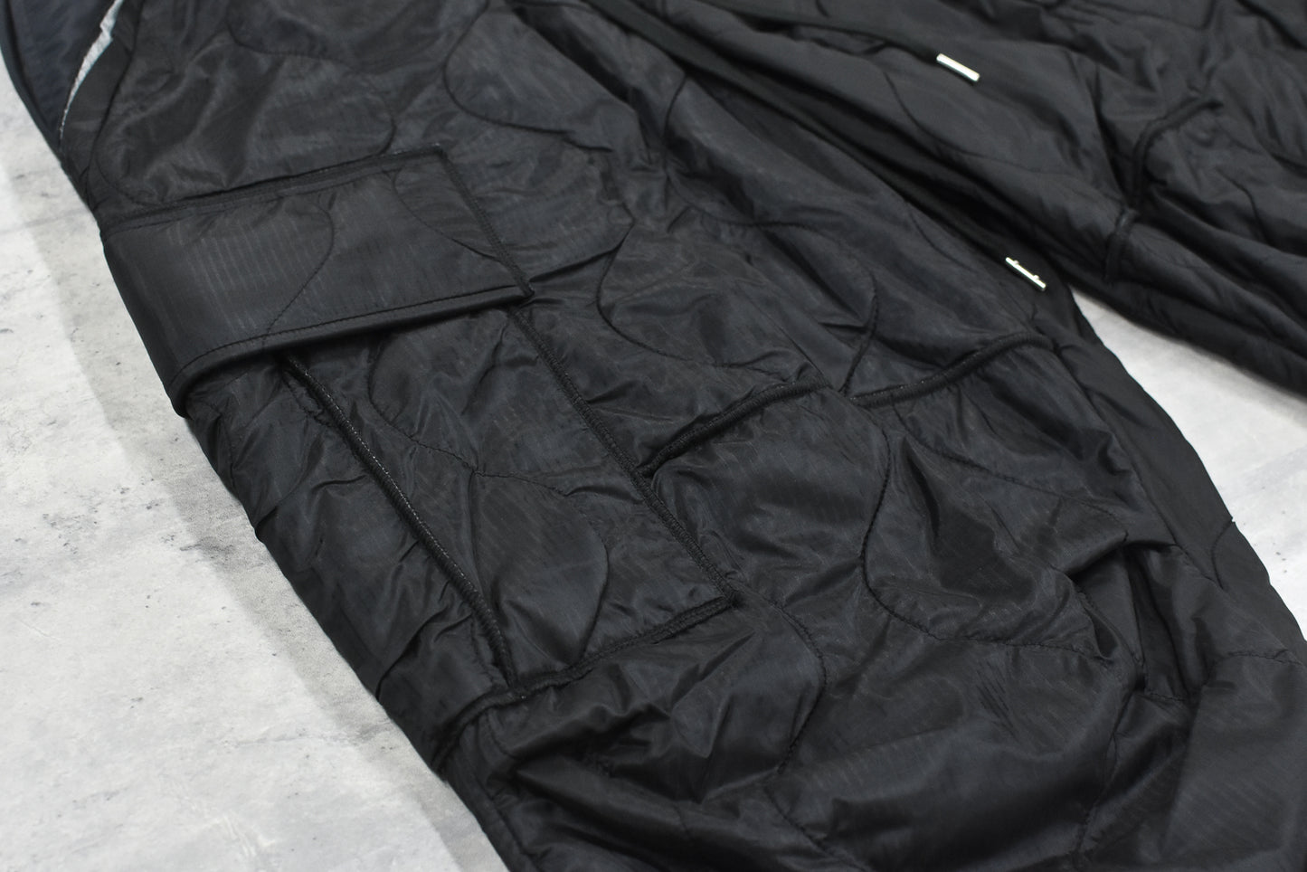 elephant TRIBAL fabrics / Cut Off Quilting Cargo Pants - BLACK