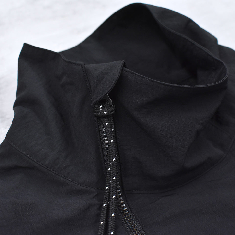 JUVENILE HALL ROLLCALL / 2096 CMP STD ANORAK - BLACK/GRITTER