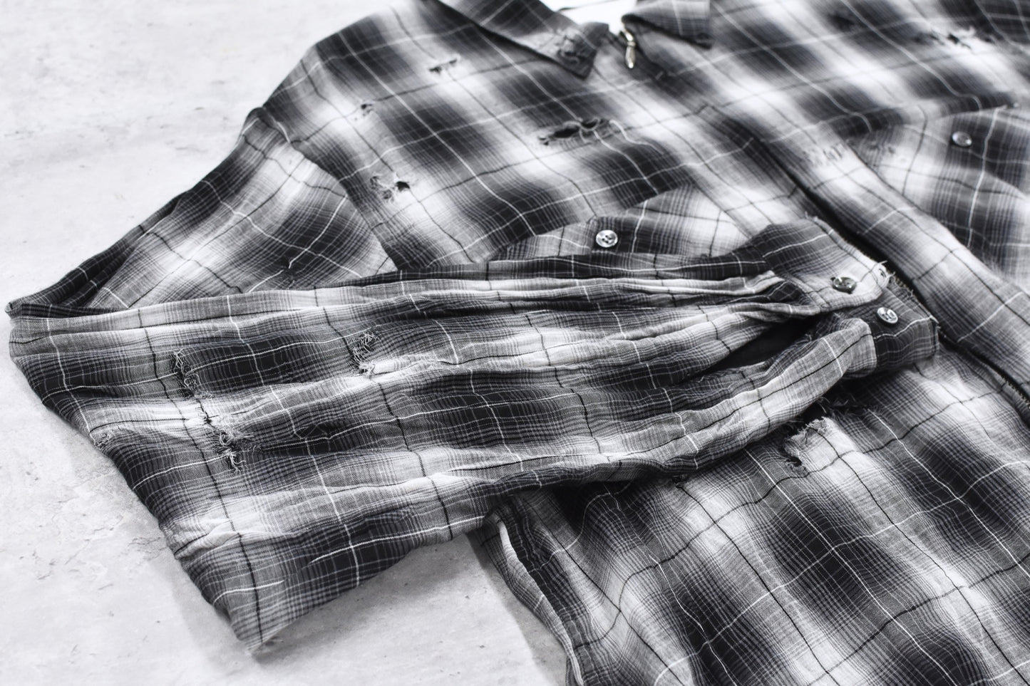 THE JEAN PIERRE / Grunge Destroy Kurt Shirt - BLACK