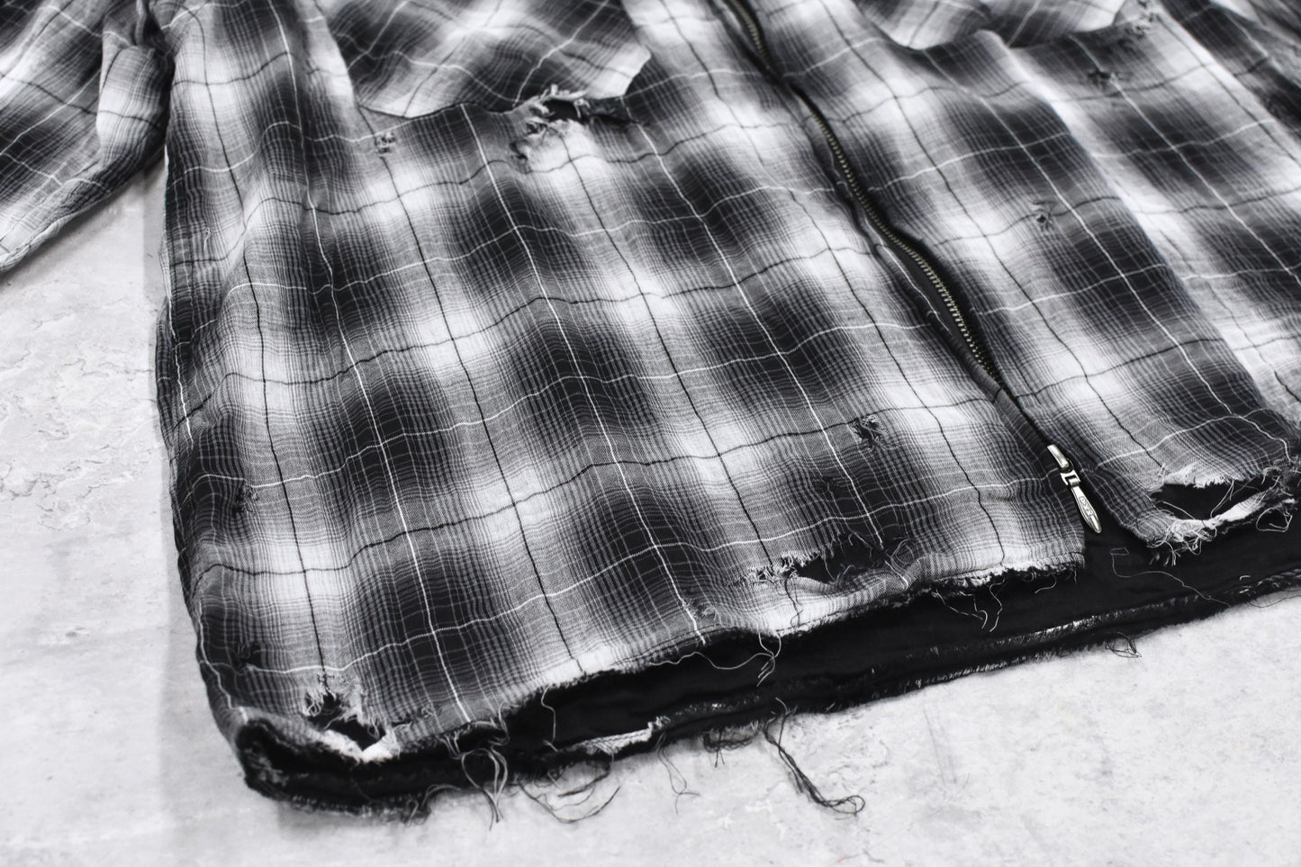 THE JEAN PIERRE / Grunge Destroy Kurt Shirt - BLACK