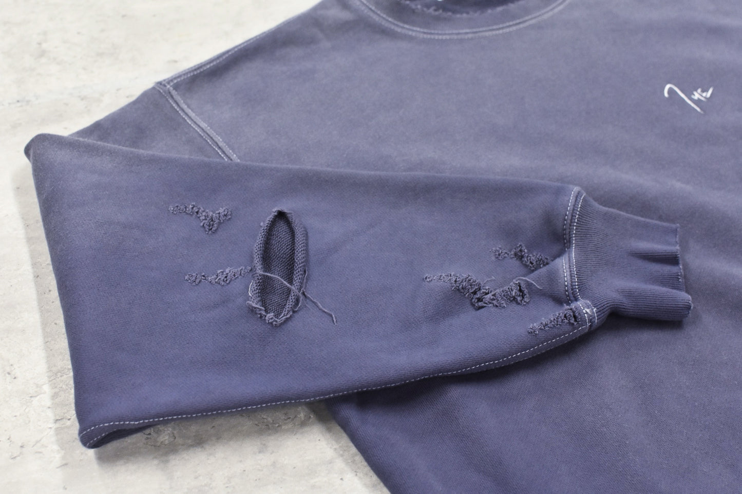 THE JEAN PIERRE / Pigment Grunge Destroy Sweat Shirt - FADE NAVY