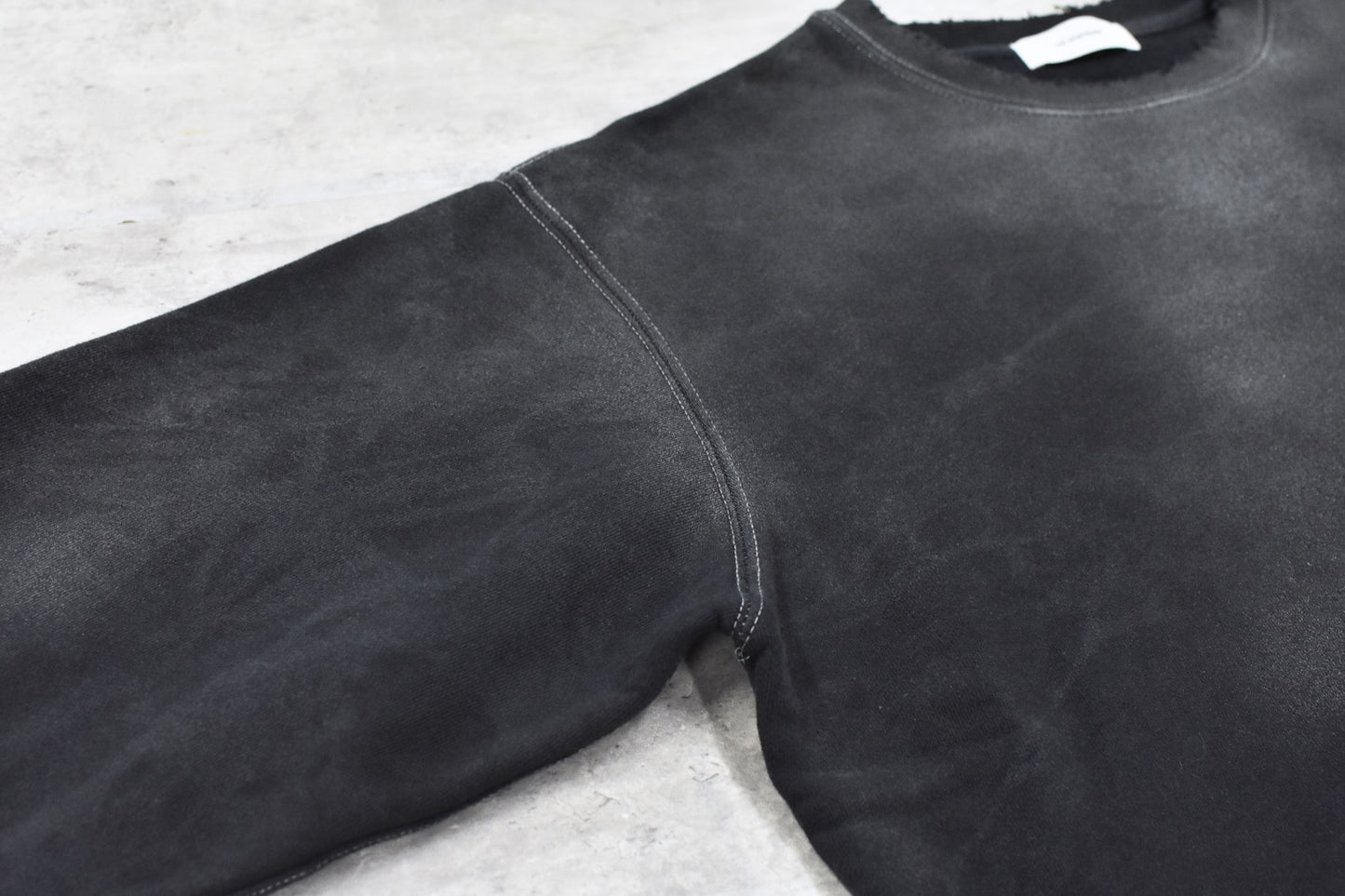 THE JEAN PIERRE / Pigment Grunge Destroy Sweat Shirt - FADE BLK