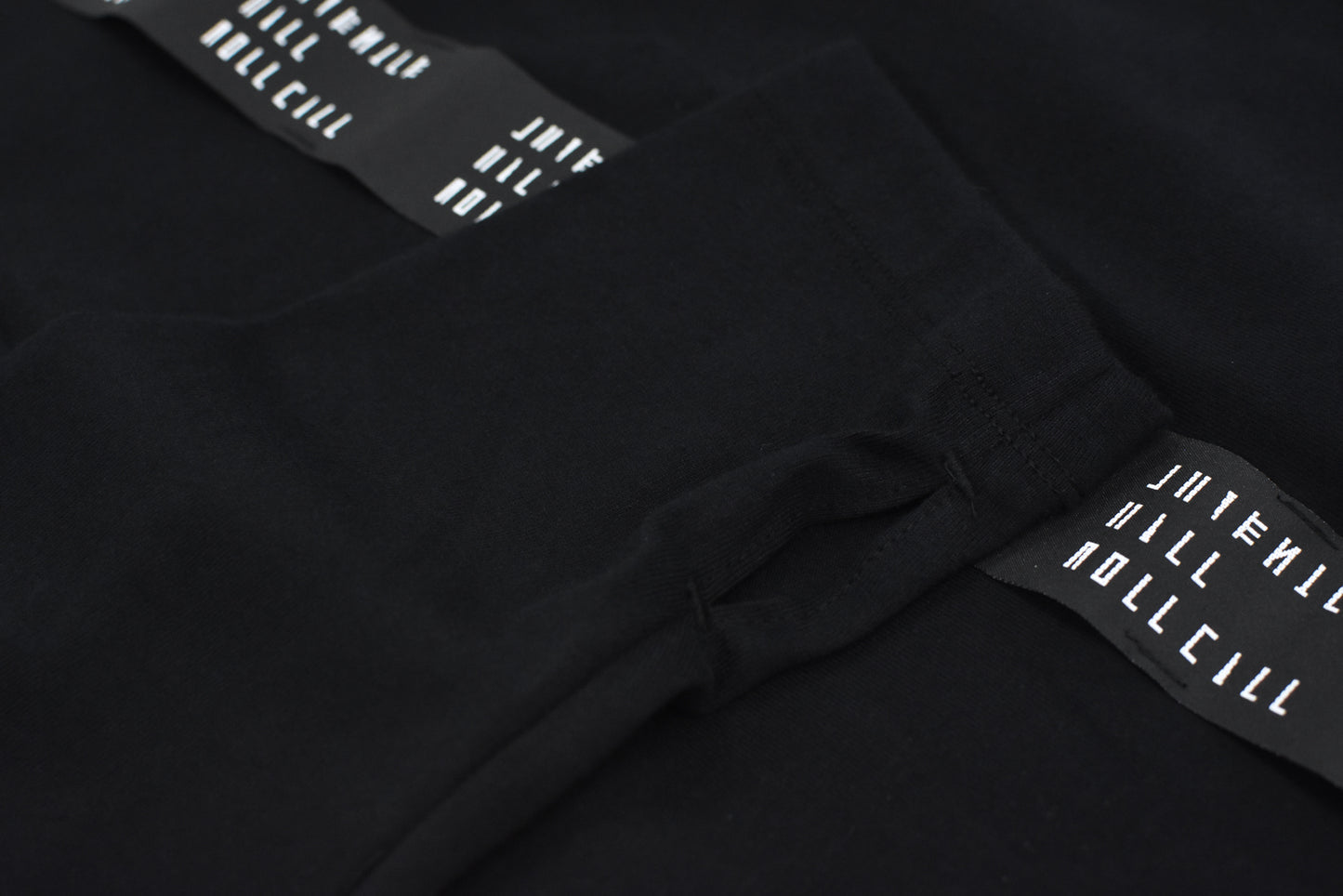 JUVENILE HALL ROLLCALL / 2064 SUS NT LS PULLOVER - BLACK