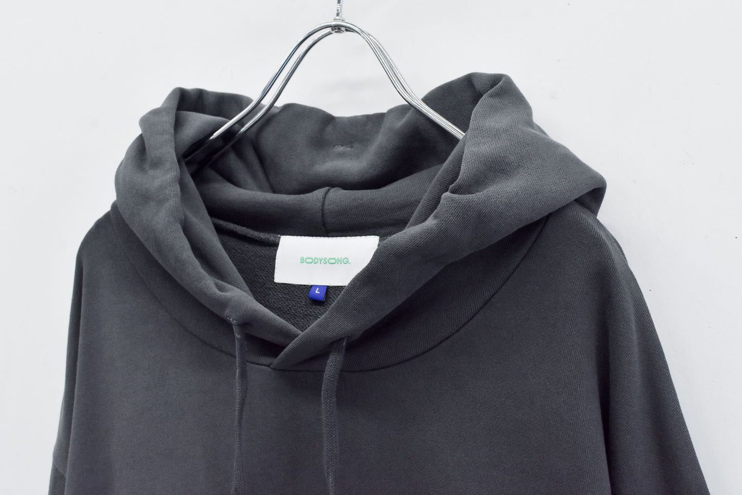 BODYSONG. / HOOD/FOIL/ATOZ - GREY