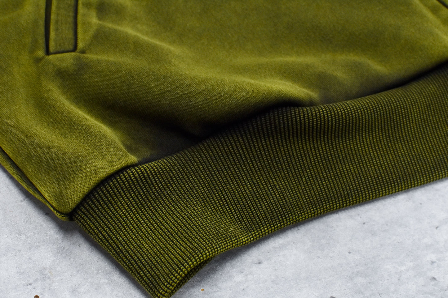 BODYSONG. / PIGMENT TRACKJ F25 - GREEN