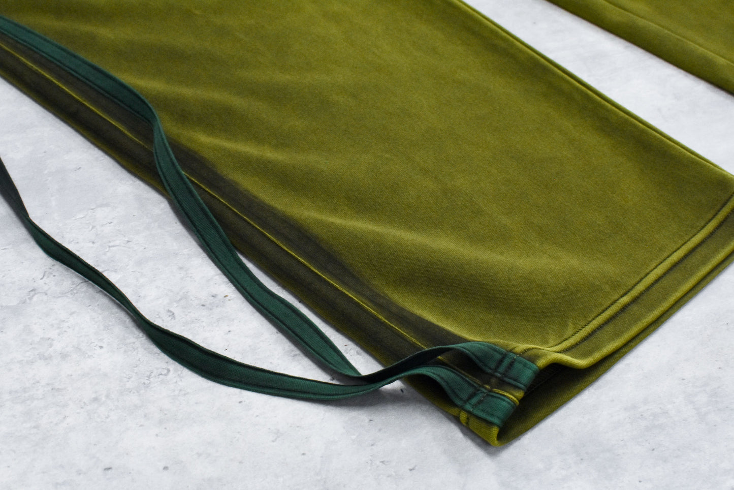 BODYSONG. / PIGMENT TRACKP F25 - GREEN