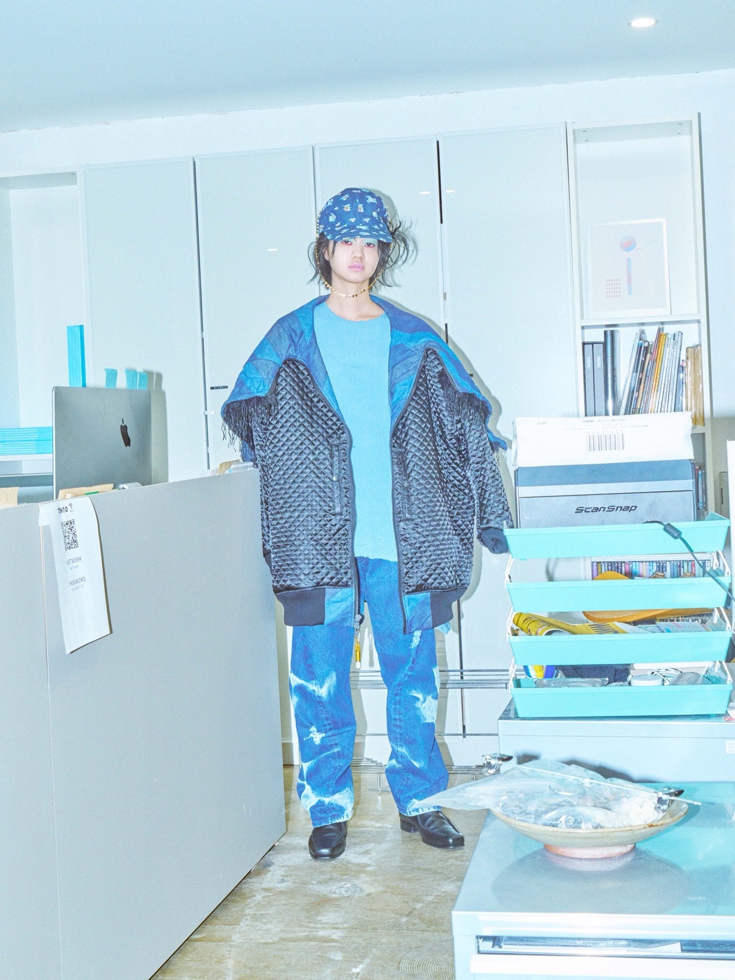BODYSONG. / 先行予約 3D CUT DENIM IRREGULAR BLEACH - MAVY