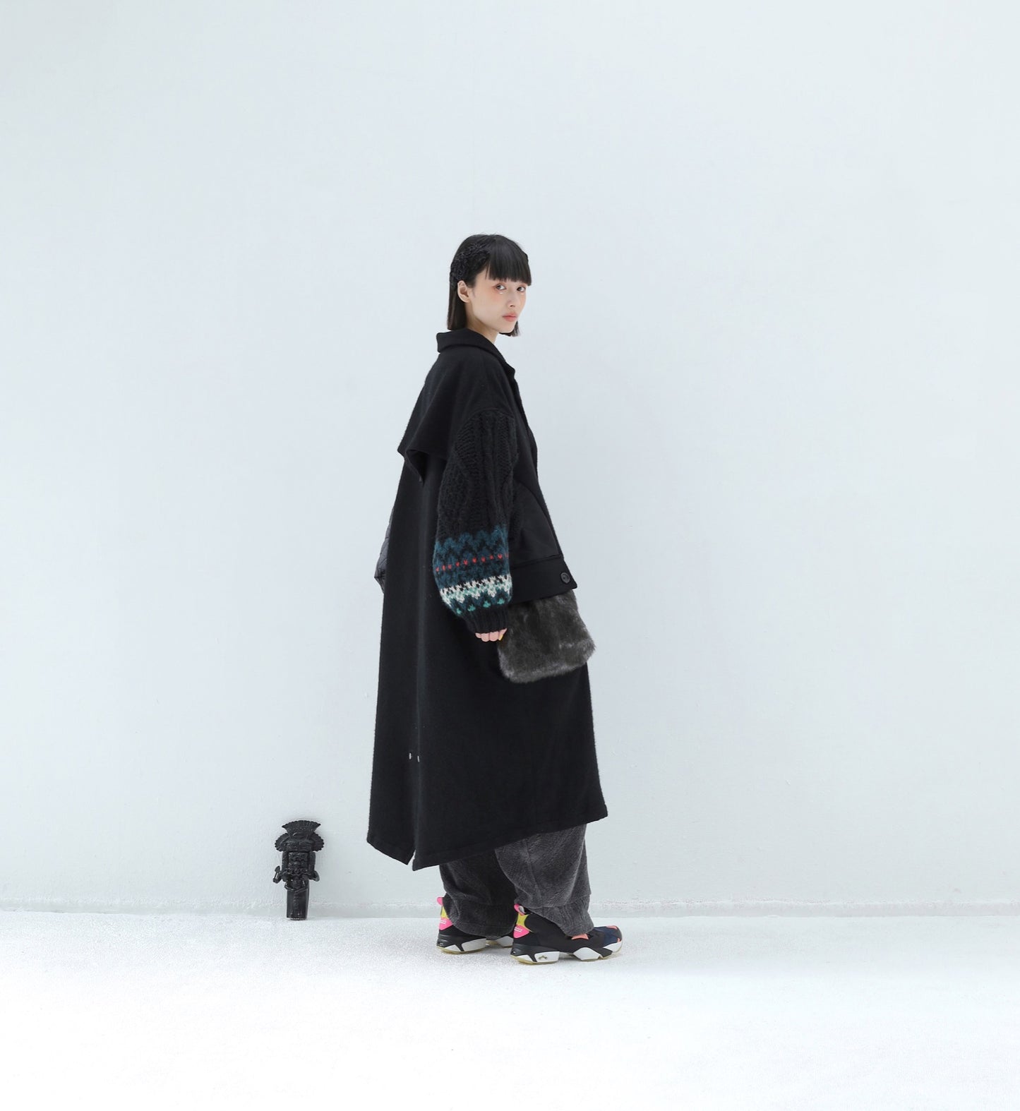BEDSIDEDRAMA / 先行予約 OOPARTS Mix Gawn Coat - BLACK