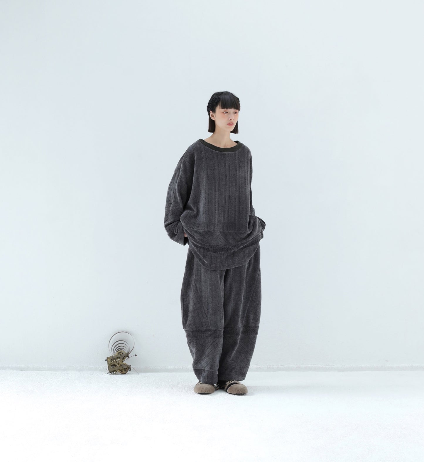 BEDSIDEDRAMA / 先行予約 Pattern Switch Cozy Pants - CHACOAL