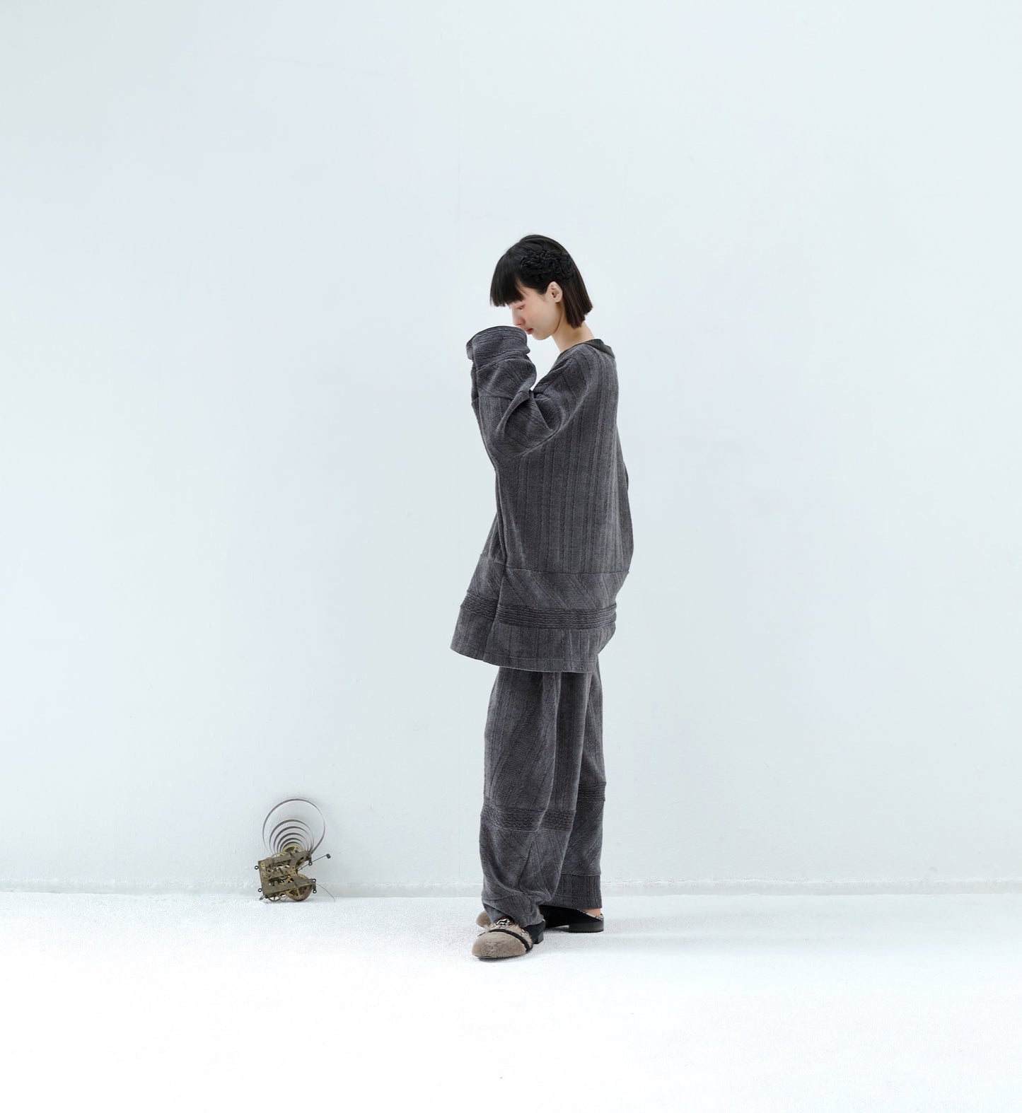 BEDSIDEDRAMA / 先行予約 Pattern Switch Pullover - CHARCOAL