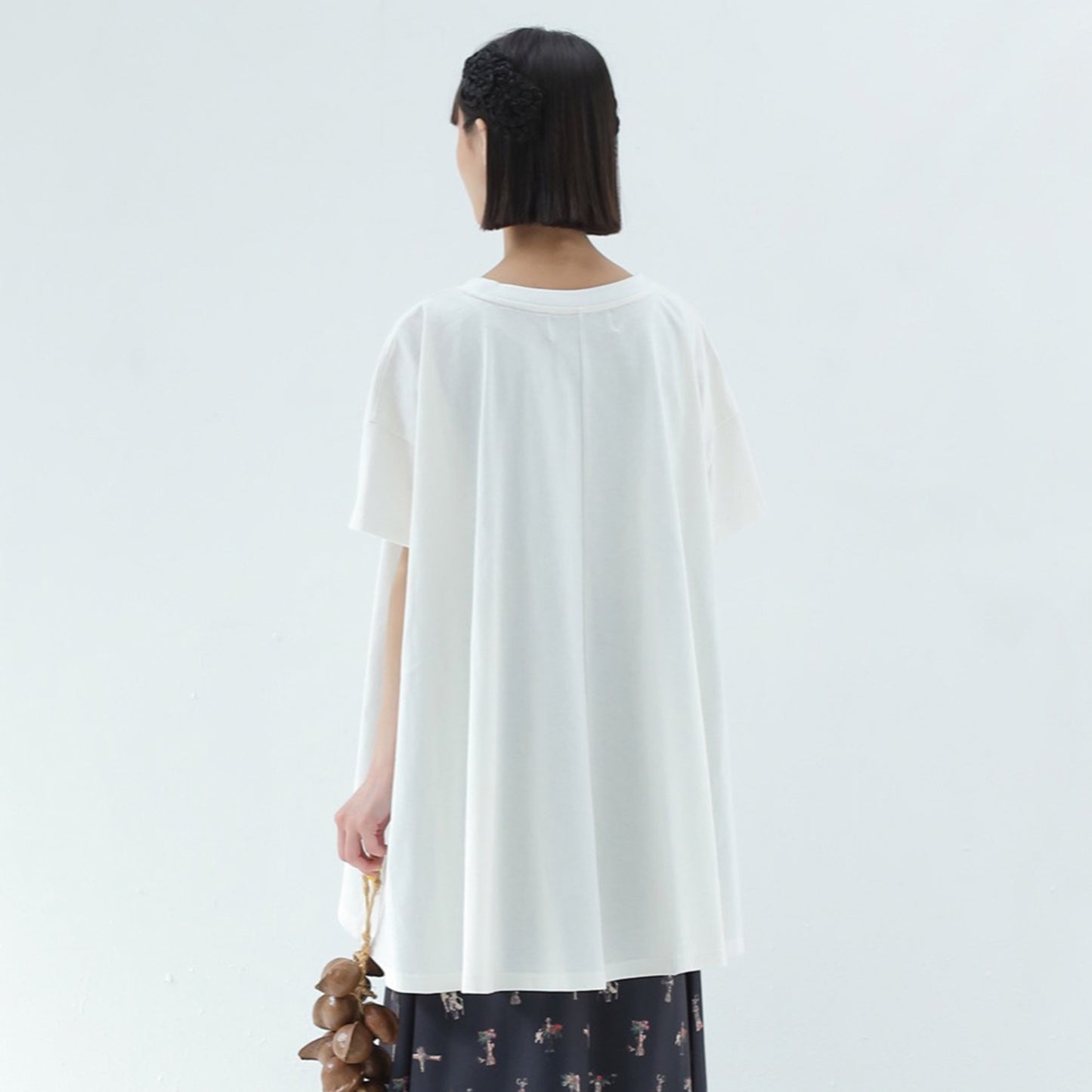 BEDSIDEDRAMA / 先行予約 CHAO:S HEAD Flare T-Shirt - WHITE