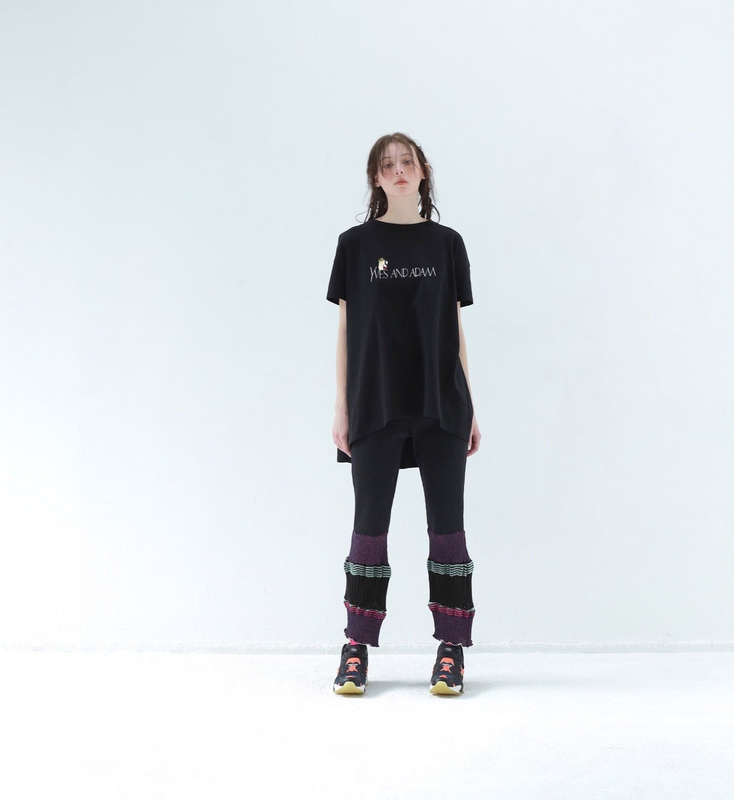 BEDSIDEDRAMA / 先行予約 YVES AND ADAM Flare T-Shirt - BLACK
