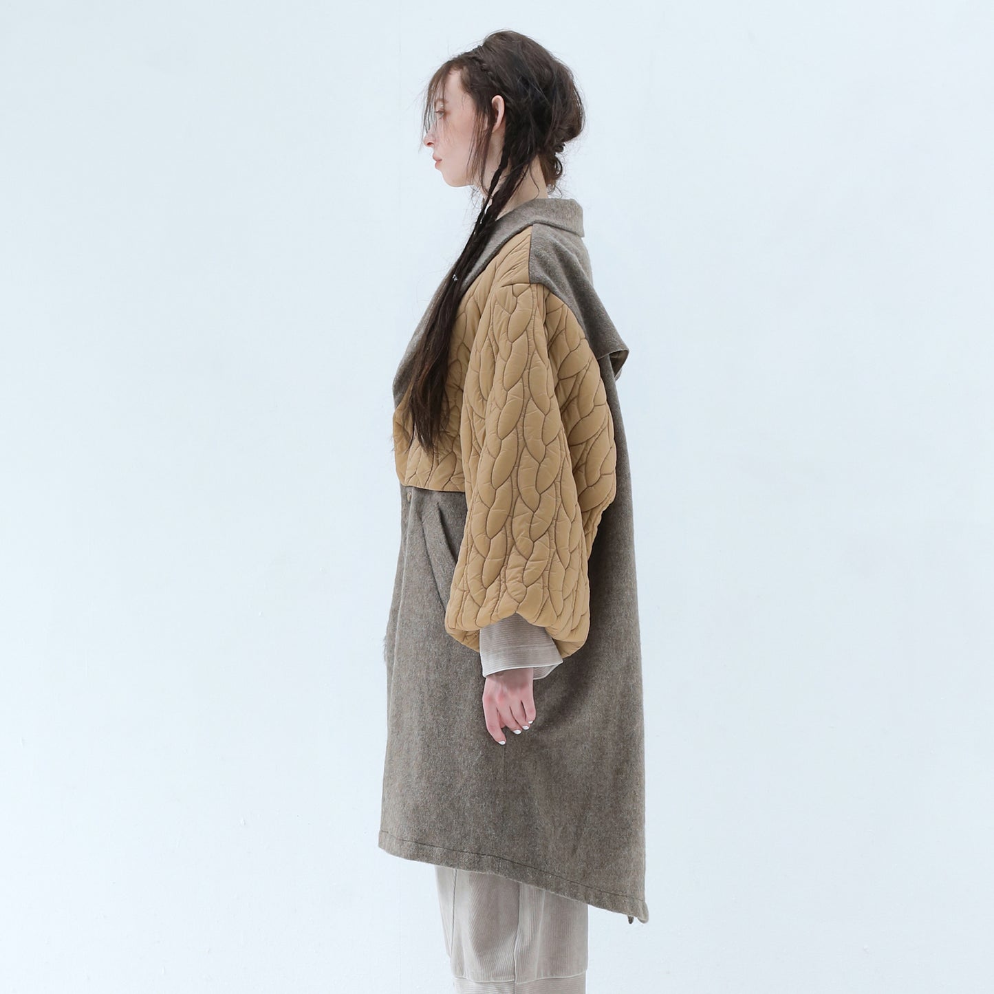 BEDSIDEDRAMA / 先行予約 OOPARTS Mix Gawn Coat - BEIGE