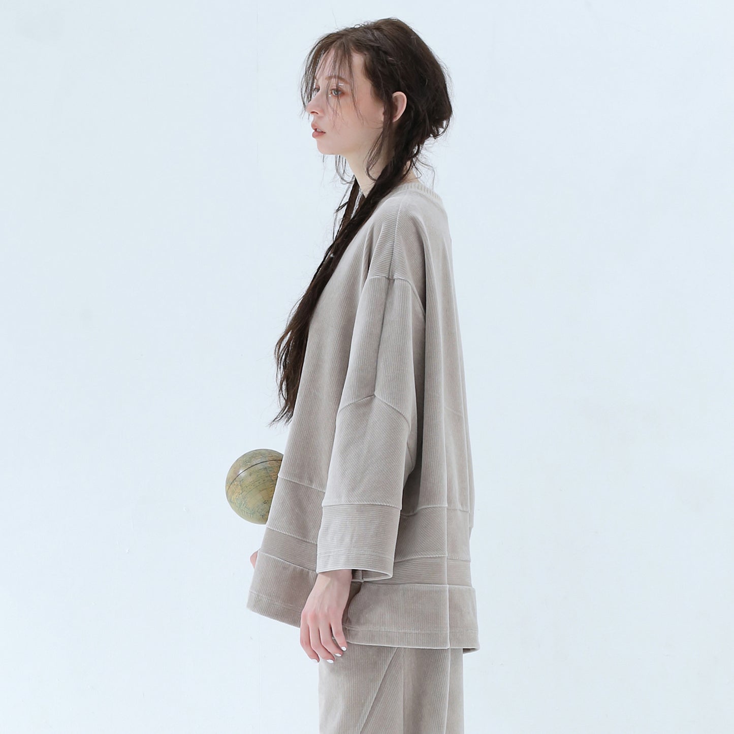 BEDSIDEDRAMA / 先行予約 Pattern Switch Pullover - BEIGE