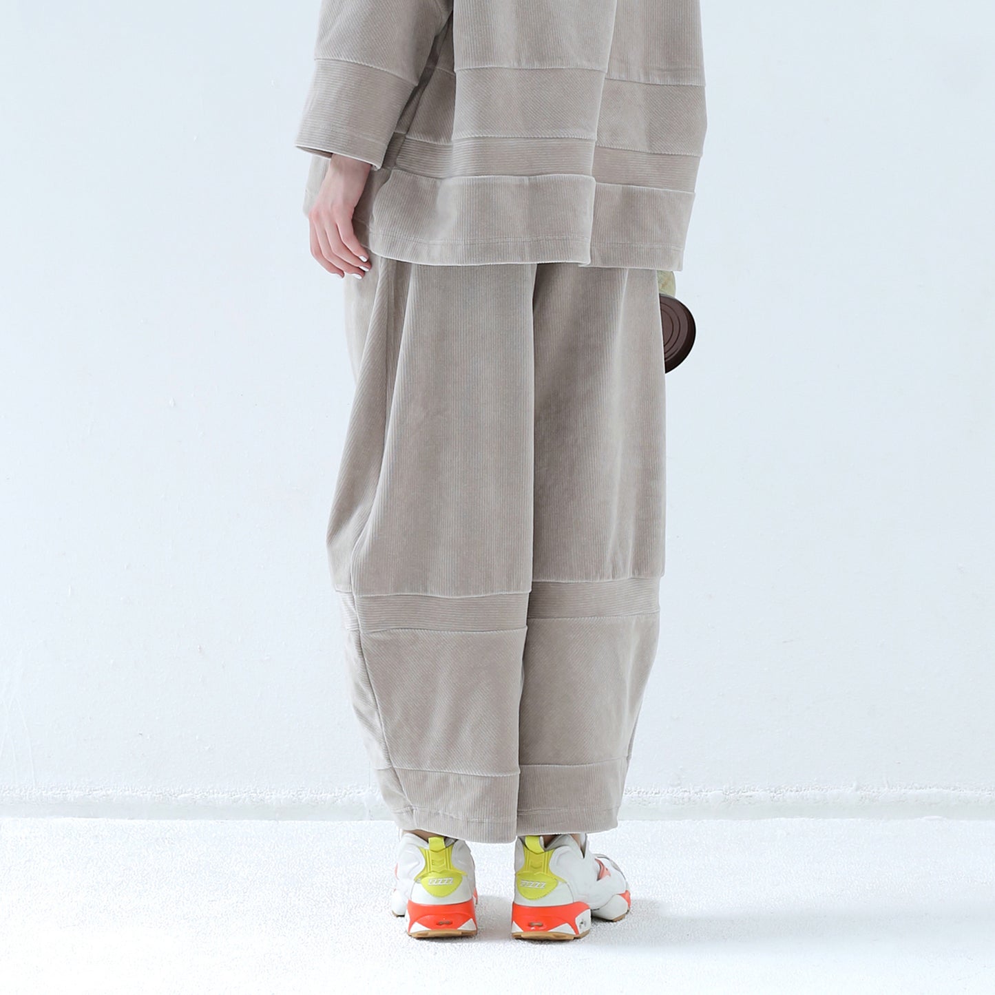 BEDSIDEDRAMA / 先行予約 Pattern Switch Cozy Pants - BEIGE
