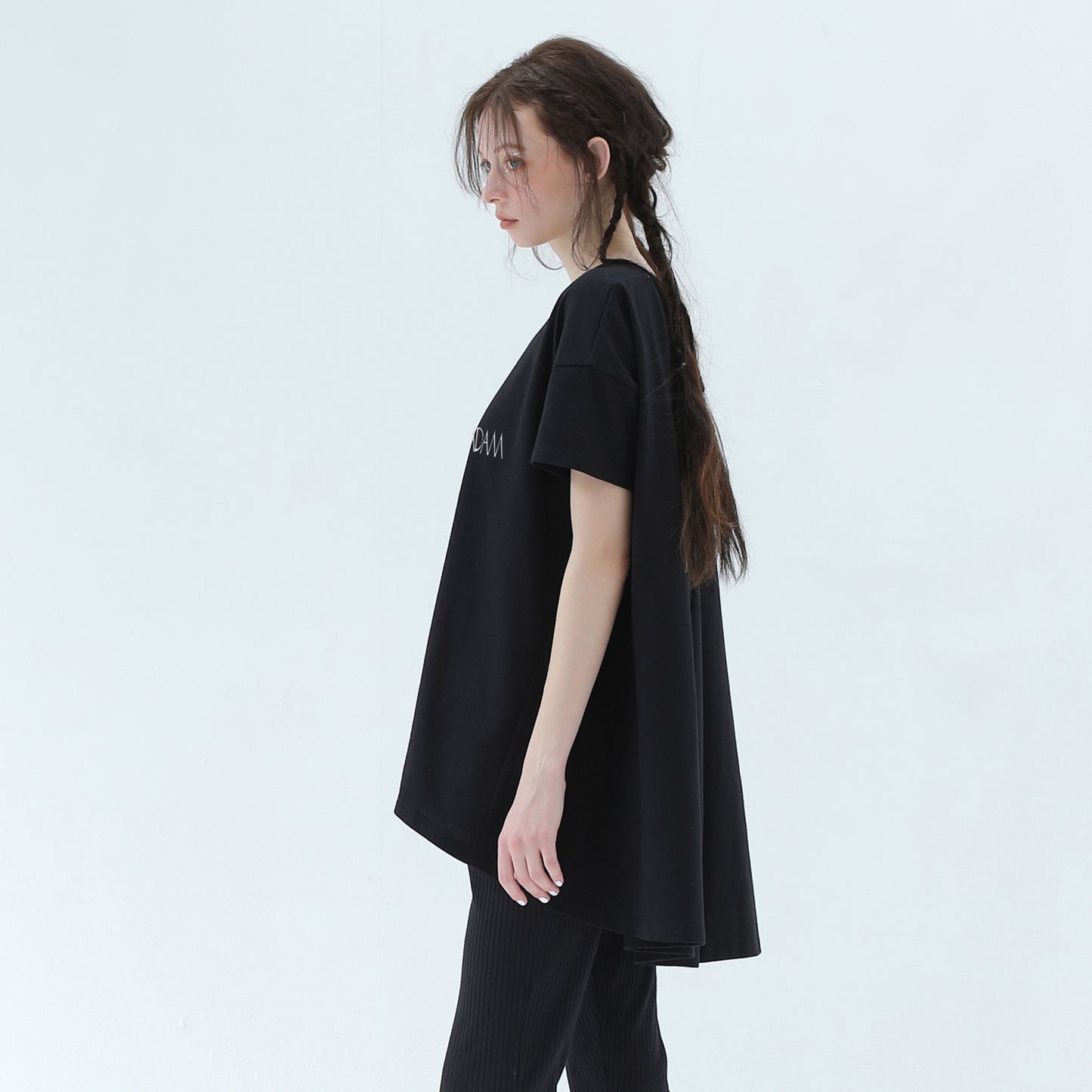 BEDSIDEDRAMA / 先行予約 CHAO:S HEAD Flare T-Shirt - BLACK