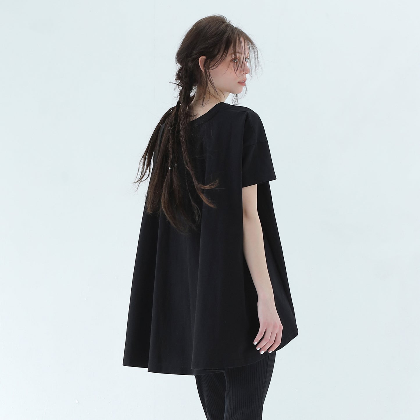 BEDSIDEDRAMA / 先行予約 YVES AND ADAM Flare T-Shirt - BLACK