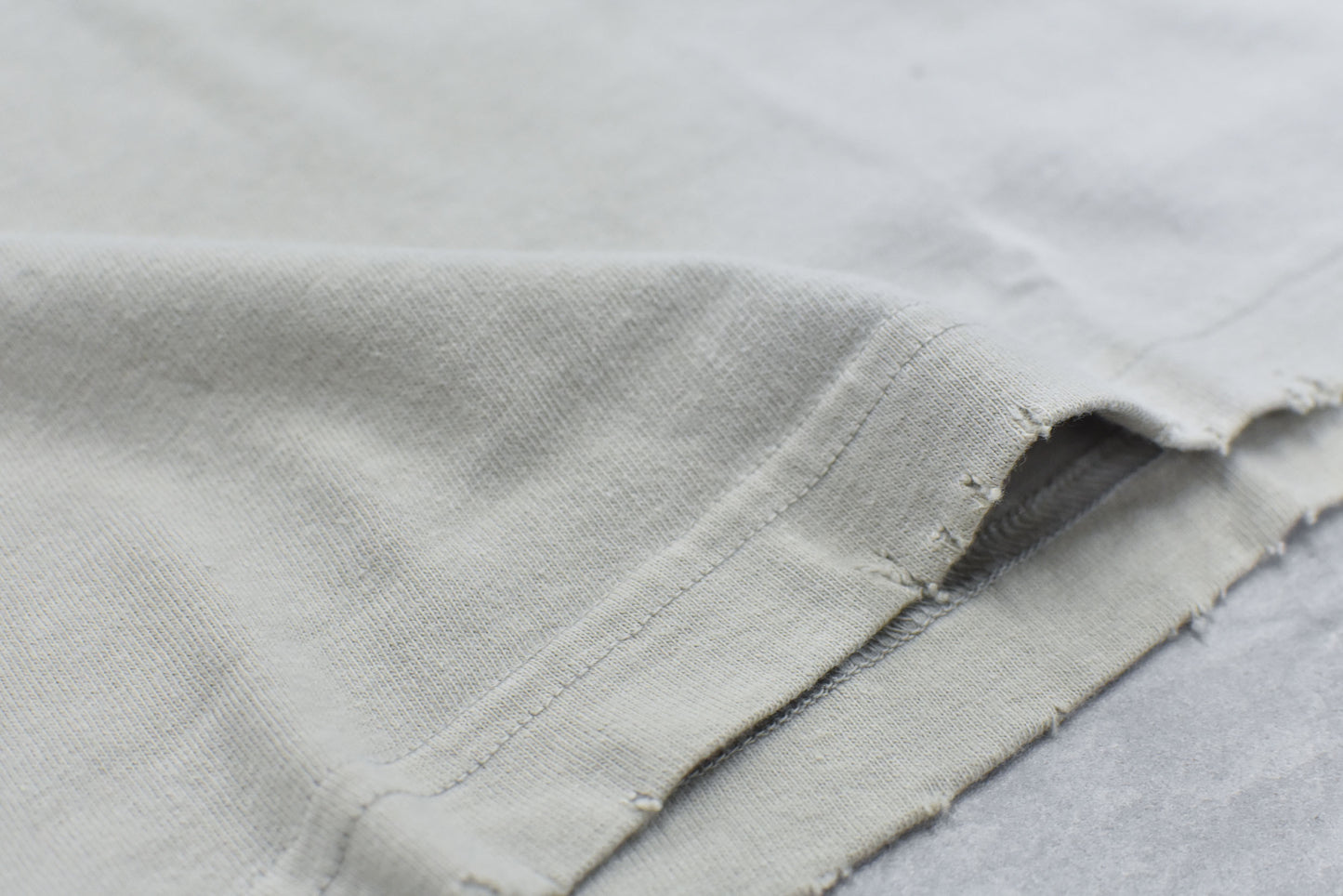 THE JEAN PIERRE / Signature Pigment dye Grunge Destroy SS TEE - INK WHITE