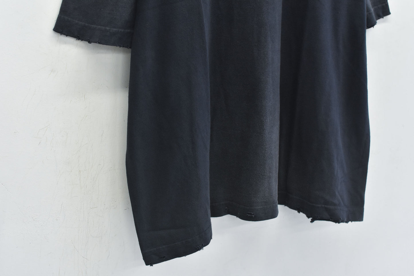 THE JEAN PIERRE / Signature Pigment dye Grunge Destroy SS TEE - FADE BLK