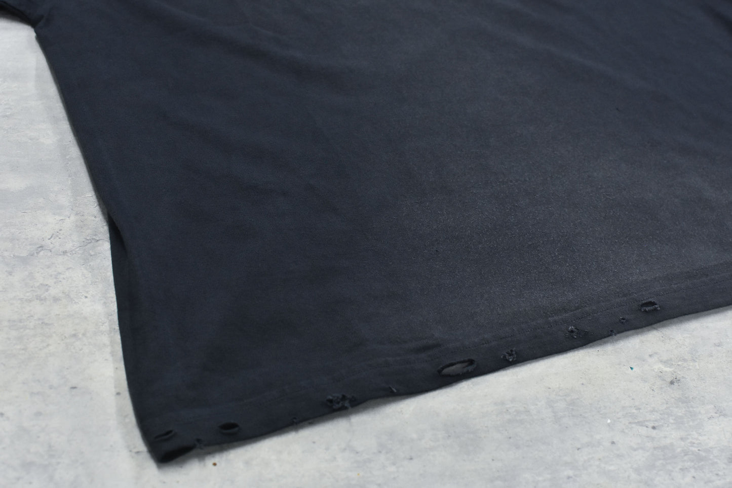 THE JEAN PIERRE / Signature Pigment dye Grunge Destroy SS TEE - FADE BLK