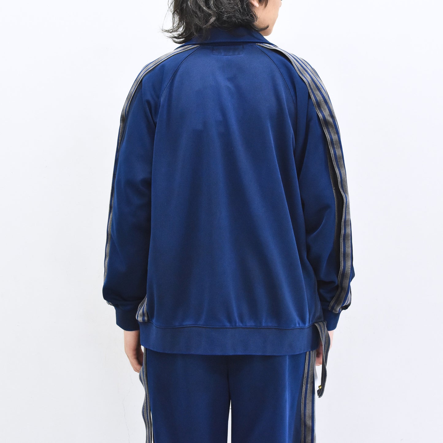 BODYSONG. / PIGMENT-DYED DISTRESSED TRACK JACKET - BLUE