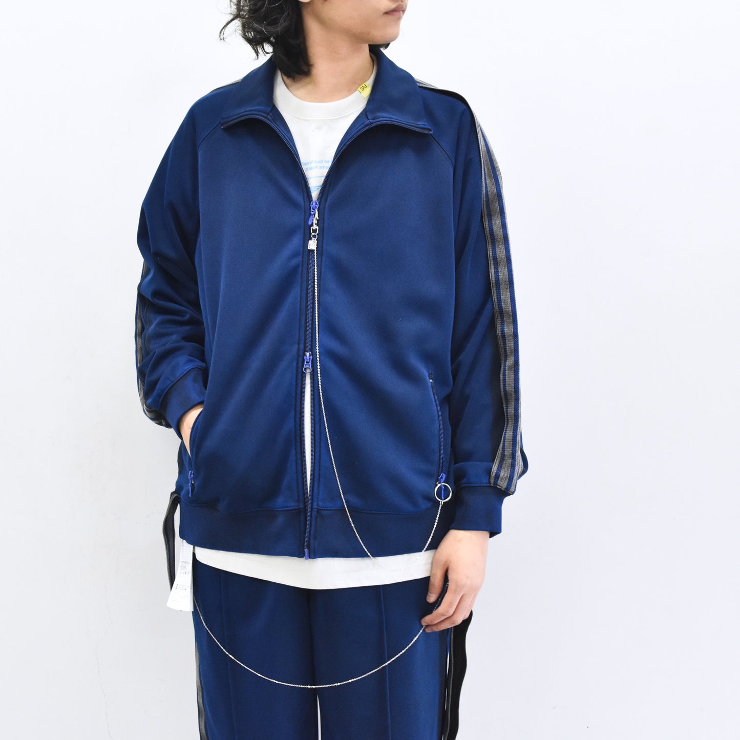 BODYSONG. / PIGMENT-DYED DISTRESSED TRACK JACKET - BLUE
