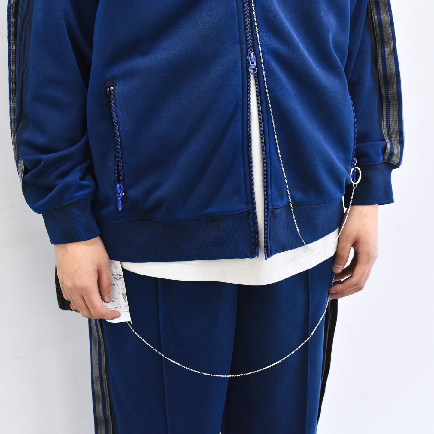 BODYSONG. / PIGMENT-DYED DISTRESSED TRACK JACKET - BLUE