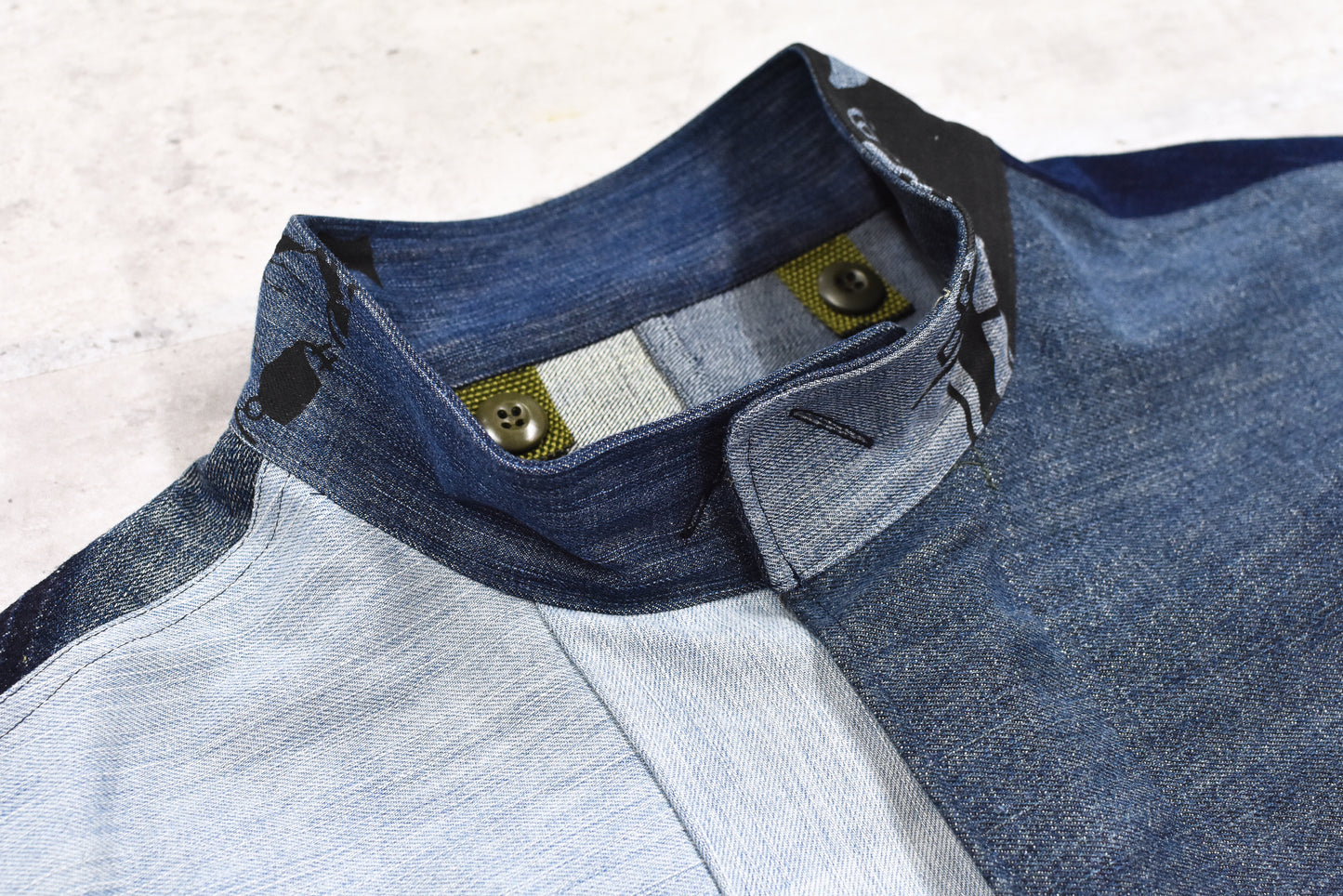 BODYSONG. / PATCHWORK MIL COAT MADE FROM RECONSTRUCTED VINTAGE DENIM