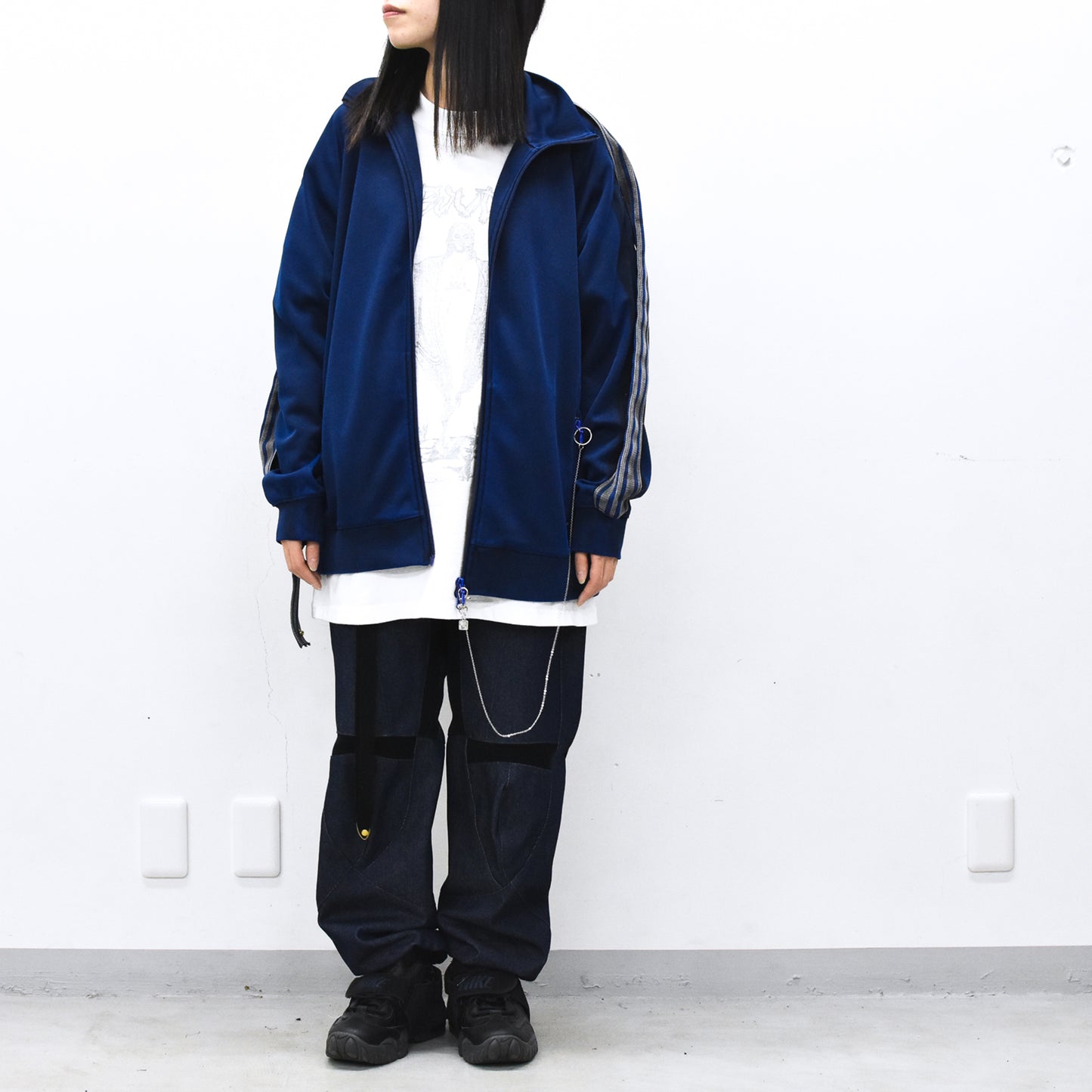 BODYSONG. / PIGMENT-DYED DISTRESSED TRACK JACKET - BLUE