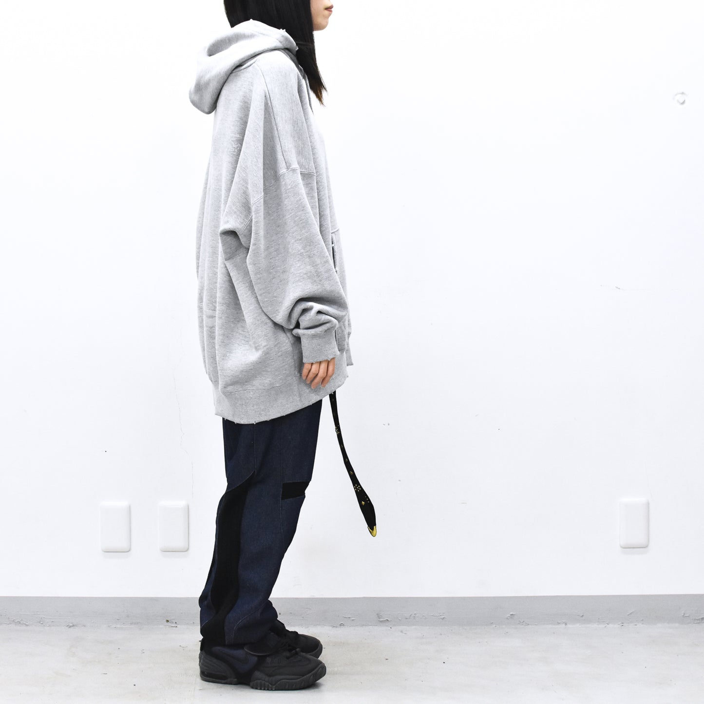 BODYSONG. / HOODIE - PHOTOCHROMIC - OHIANA - GREY