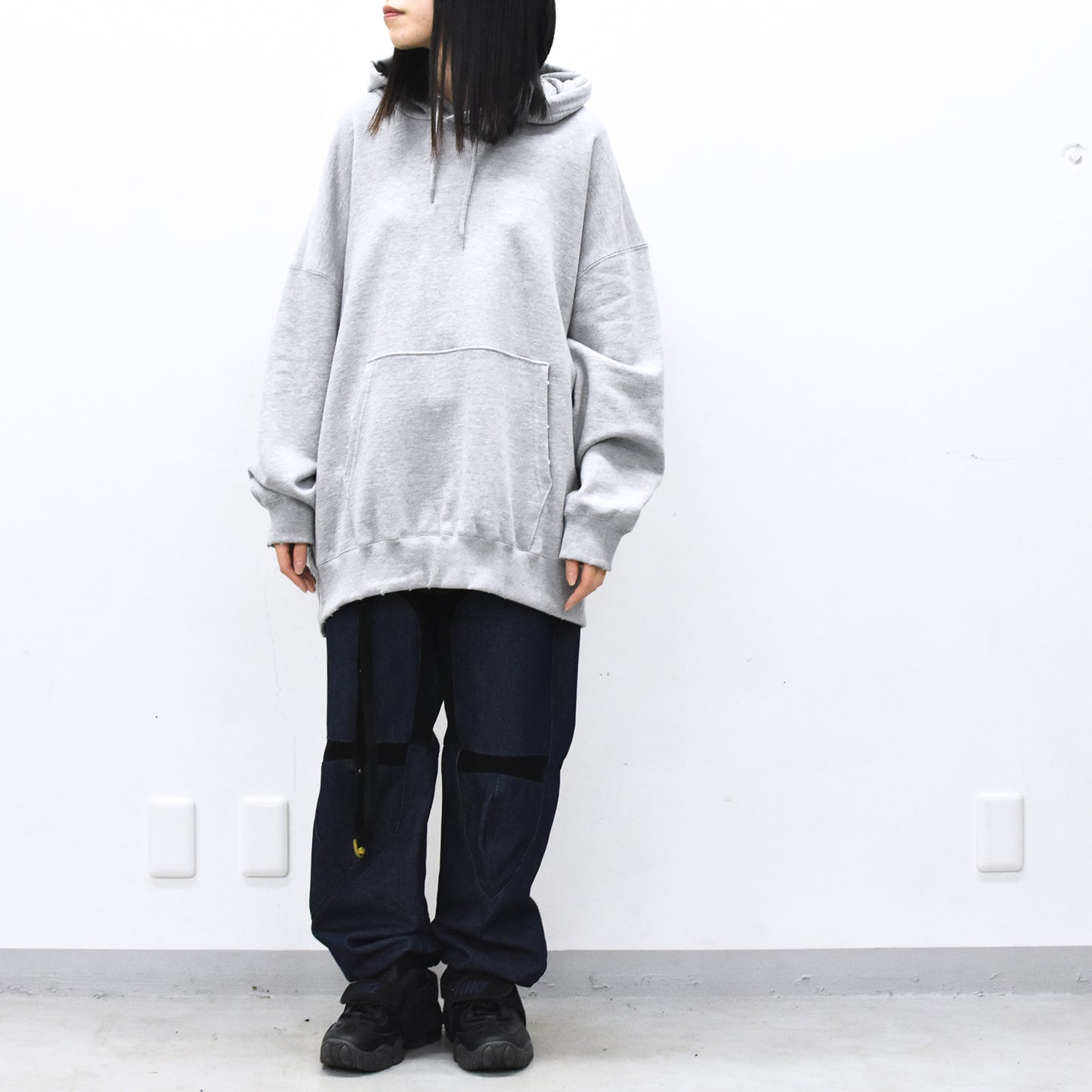 BODYSONG. / HOODIE - PHOTOCHROMIC - OHIANA - GREY