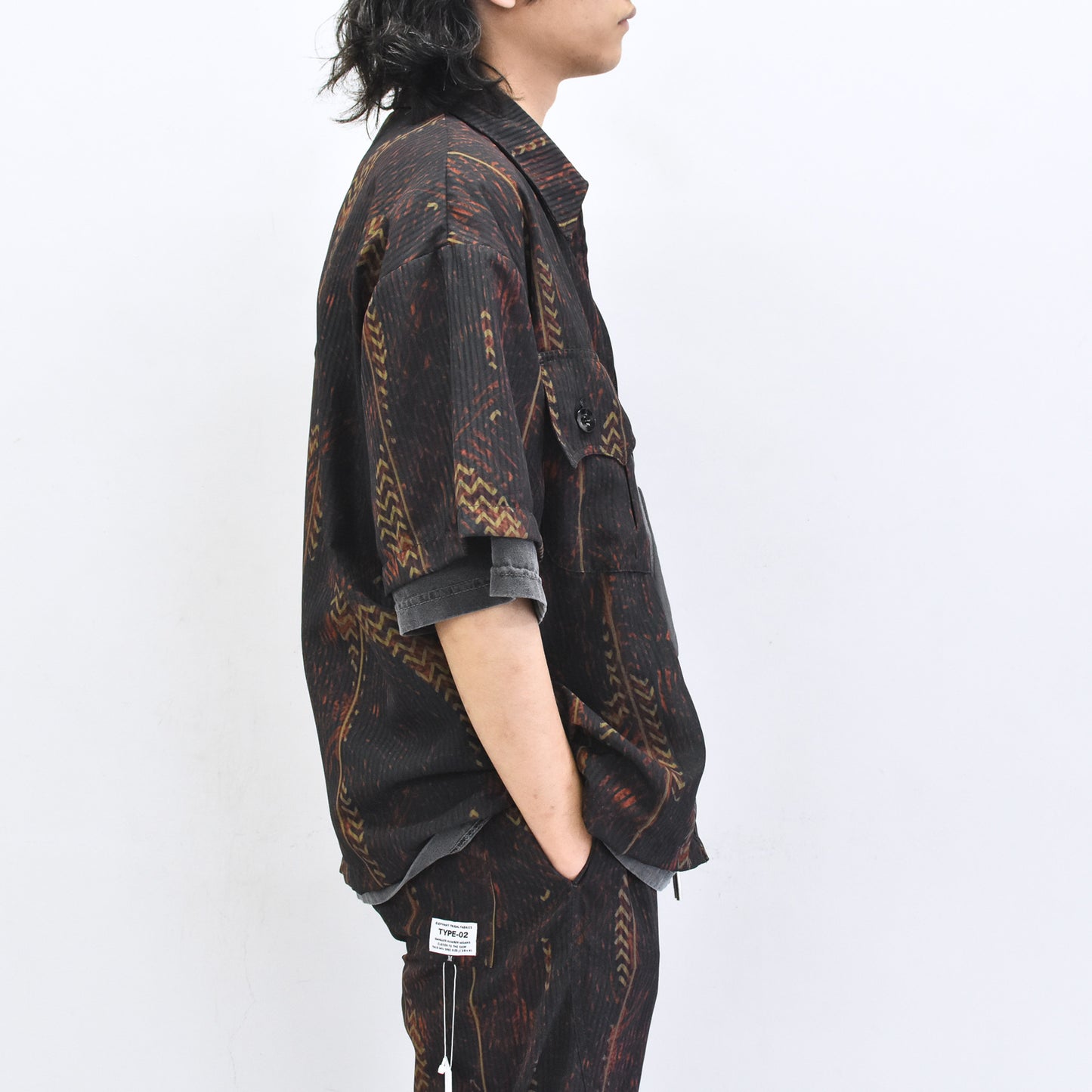 elephant TRIBAL fabrics / NO A/C Zip Shirt - SOIL BROWN