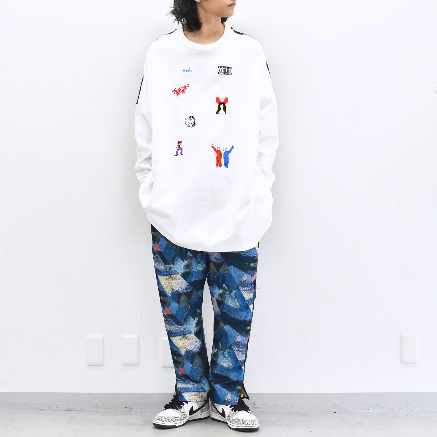 STOF / Edition Embroi L/S Tee - WHITE