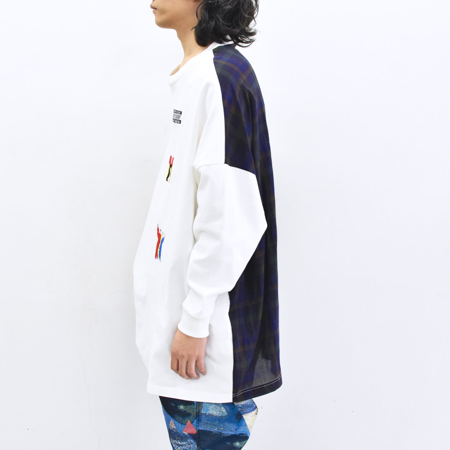 STOF / Edition Embroi L/S Tee - WHITE