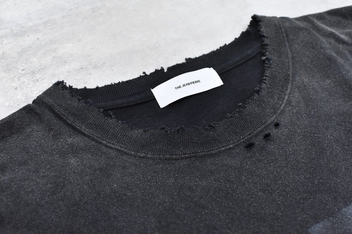 THE JEAN PIERRE / THE tee - FADE BLK