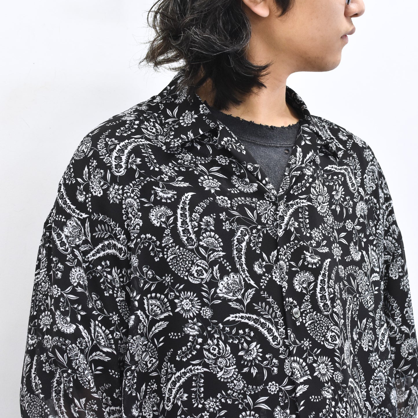 THE JEAN PIERRE / Sheer Paisely Shirt - BLACK