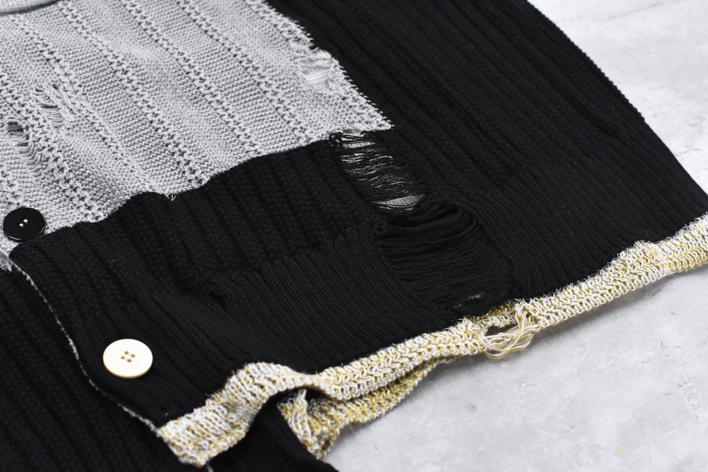 BODYSONG. / REVERSIBLE DISTRESSED SUMMER KNIT CARDIGAN - BLACK