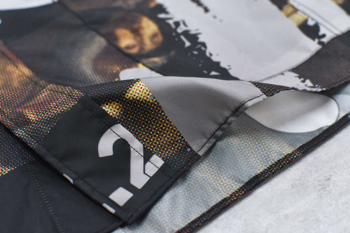 BODYSONG. / FAMOUS PAINTING SHIRTS/ATOZ - BLACK