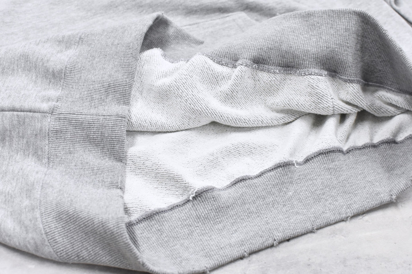BODYSONG. / HOODIE - PHOTOCHROMIC - OHIANA - GREY
