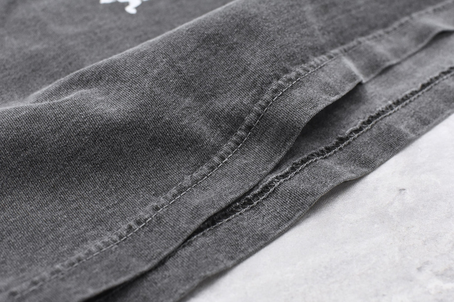 BODYSONG. / TEE/PHOTOCHROMIC/OHIANA - BLACK