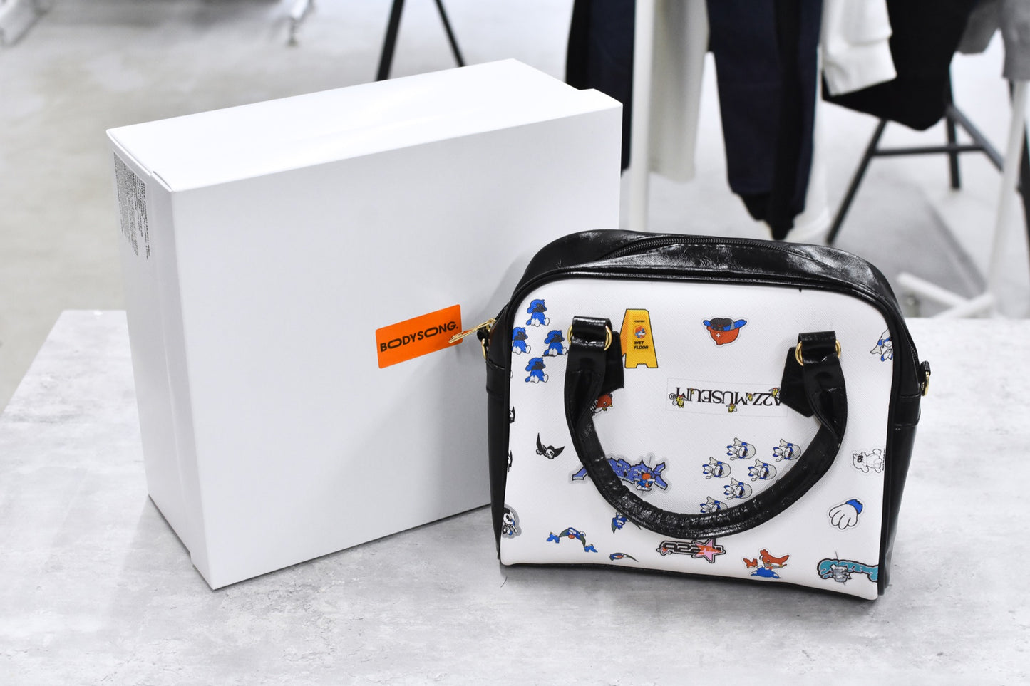 BODYSONG. / BAG! - WHITE