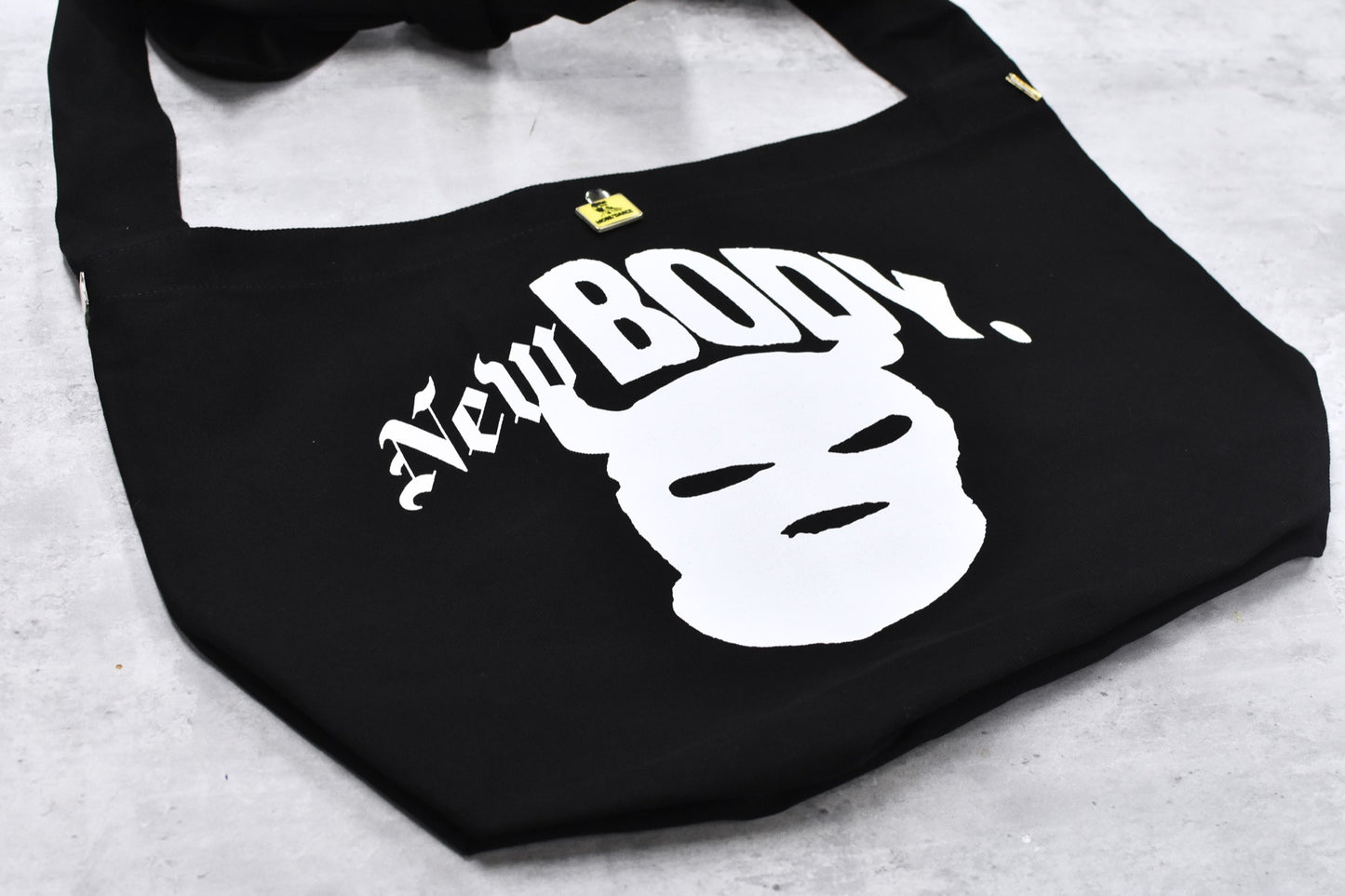 BODYSONG. / NEW BODY BAG! - BLACK