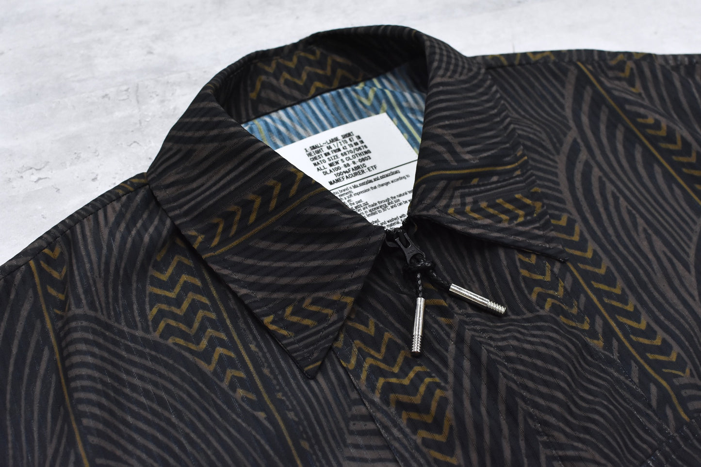 elephant TRIBAL fabrics / NO A/C Zip Shirt - BLACK
