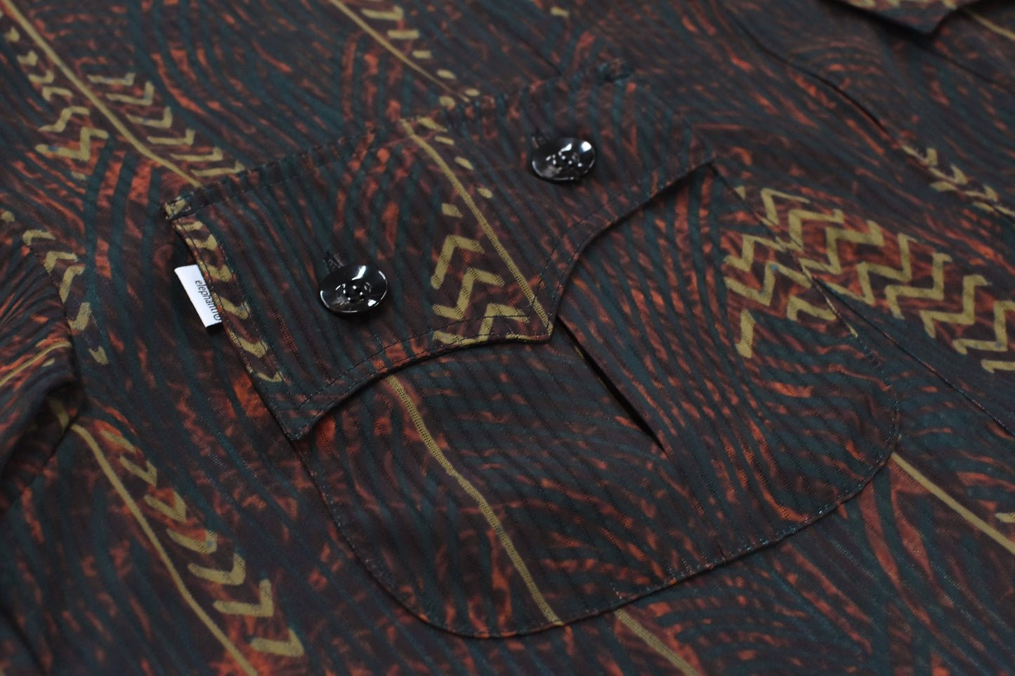 elephant TRIBAL fabrics / NO A/C Zip Shirt - SOIL BROWN