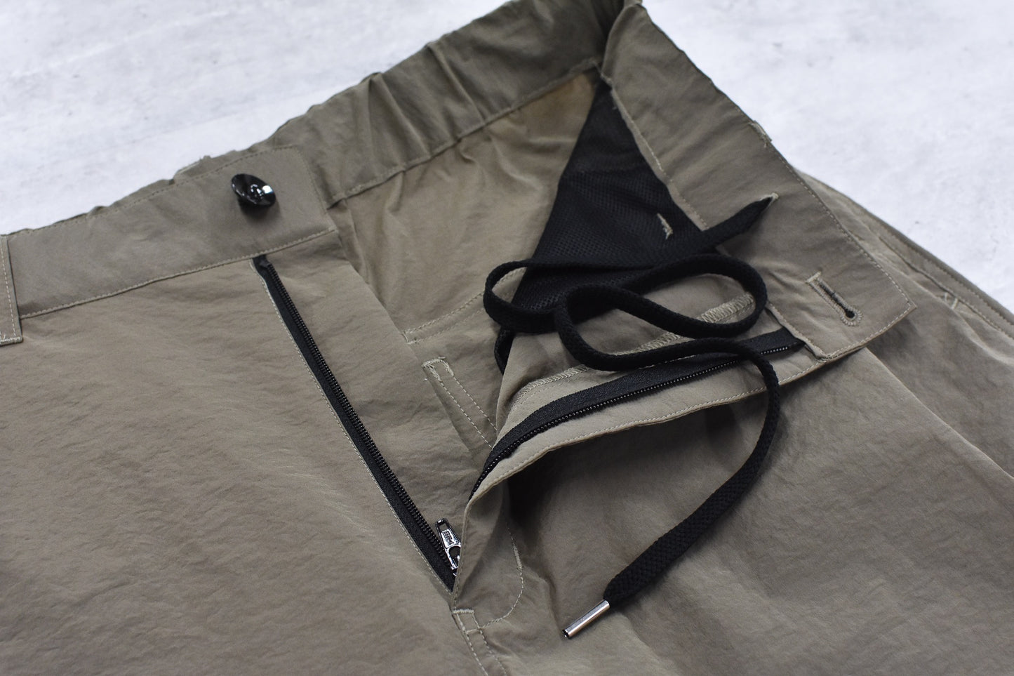 elephant TRIBAL fabrics / High Power Stretch Warming-up Halfway PT - GREIGE