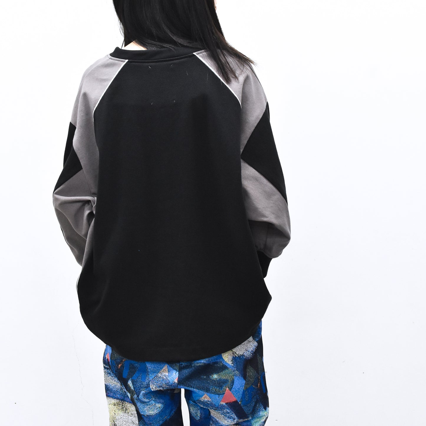 STOF / Not Uniform Pulover - BLACK