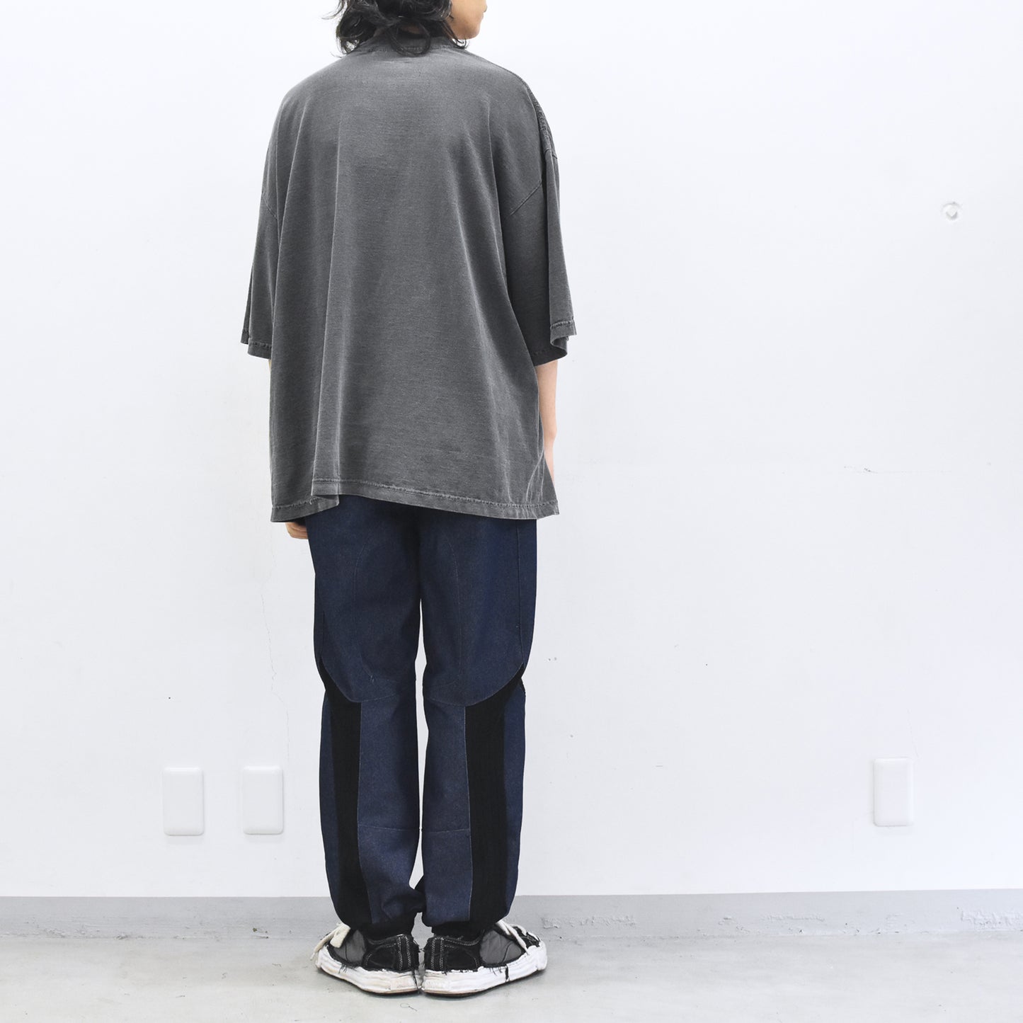 BODYSONG. / TEE/PHOTOCHROMIC/OHIANA - BLACK